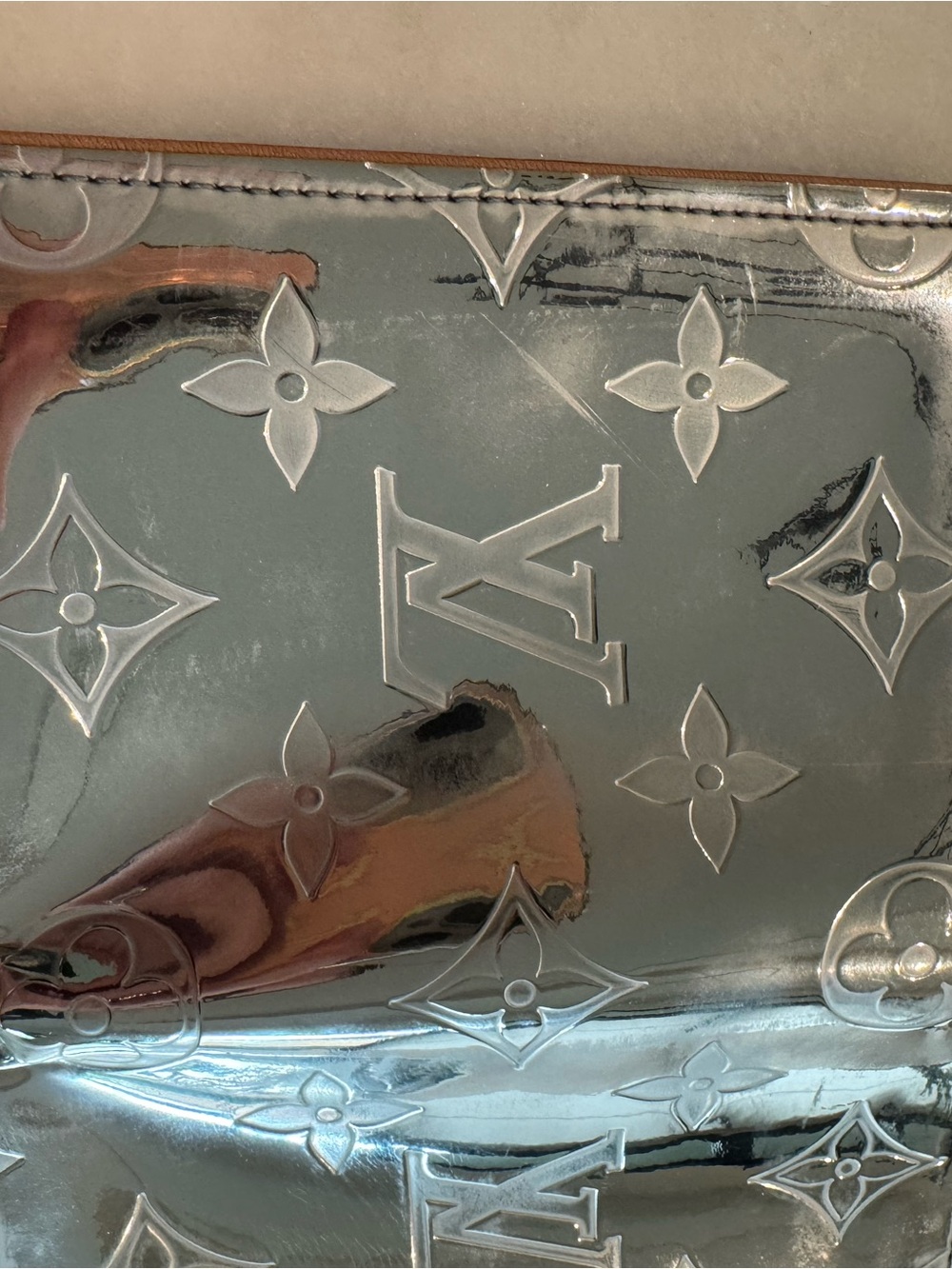 Louis Vuitton Silver Mirror Monogram Pocket Organizer - Virgil Abloh - Picture 3 of 9
